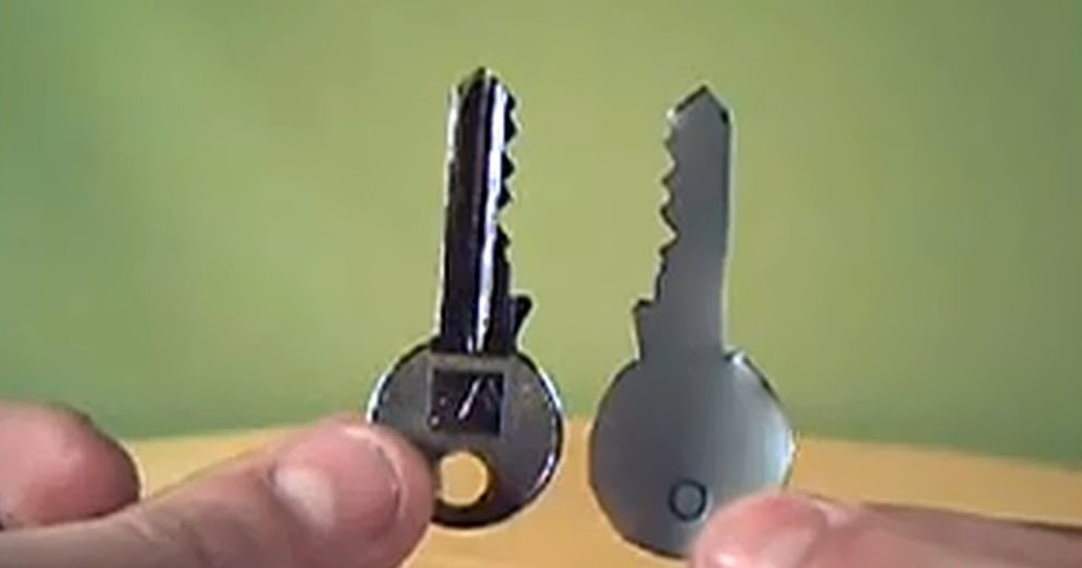 Ключа клона. Клон ключей. Ключ прикол. Маленький болт в Ключе прикол. Ключ потерял прикольные.
