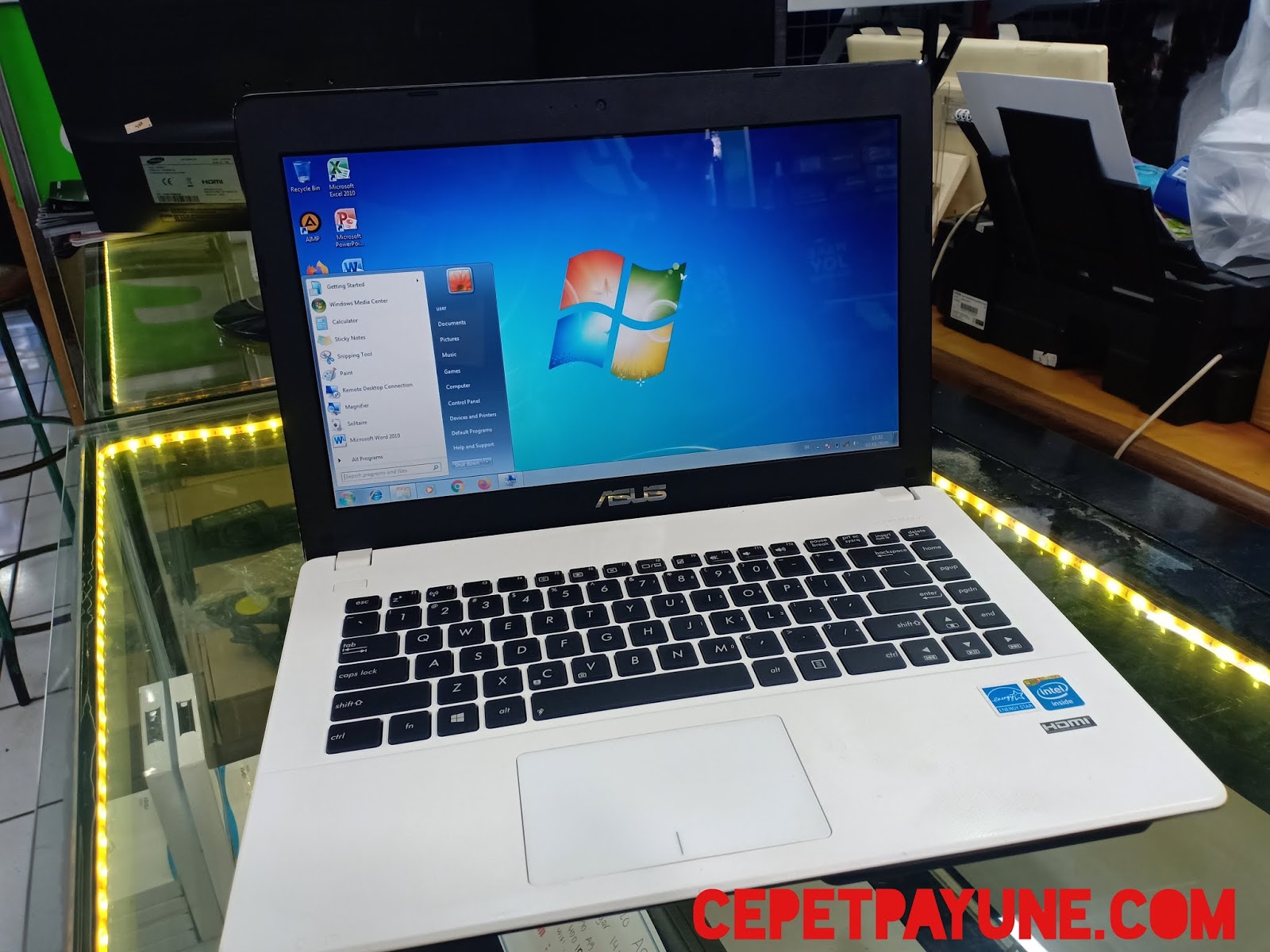 ноутбук hp intel core i5-4200u 4 ядра. Lenovo i3-4030u.