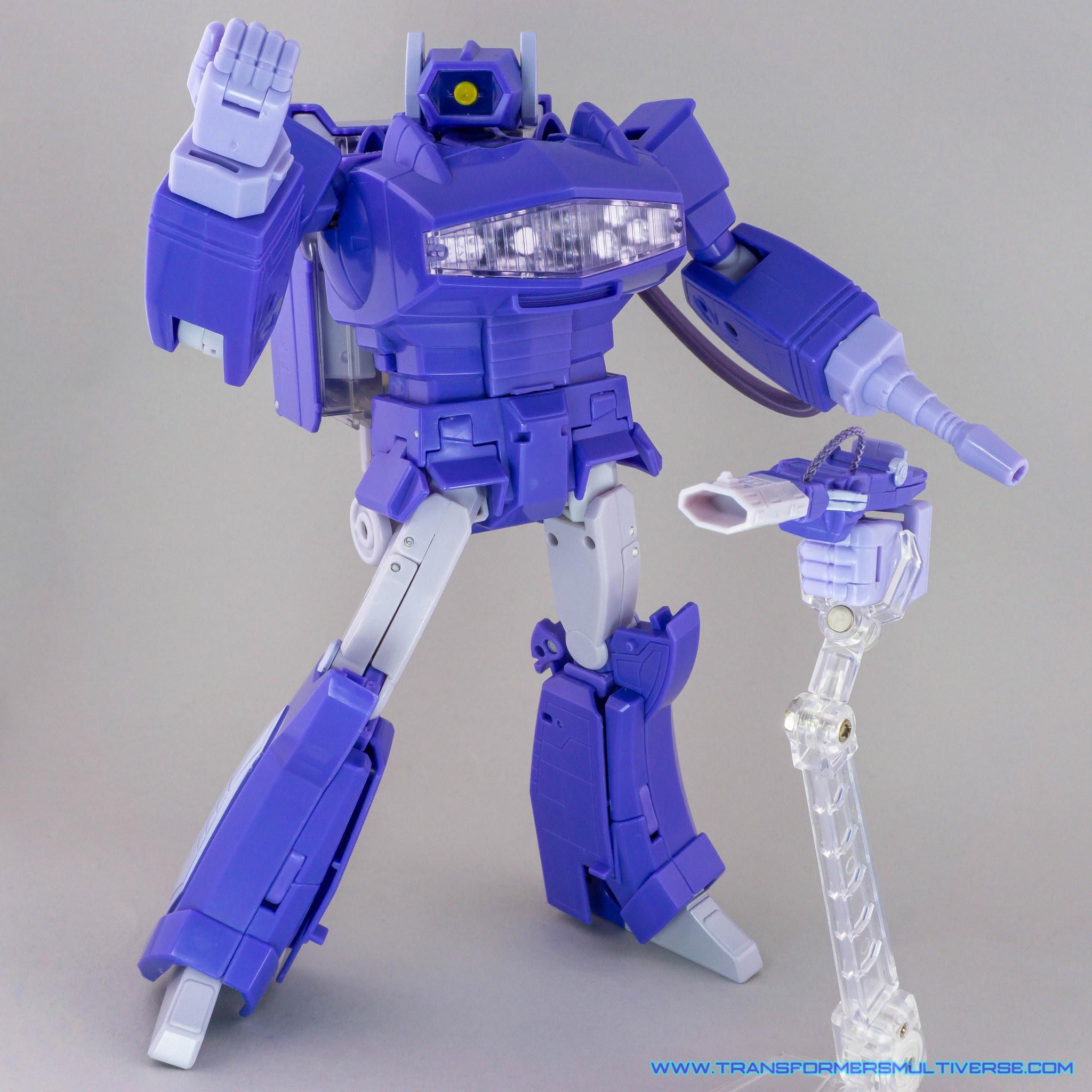 Transformers Masterpiece Shockwave with right hand 'combat drone'