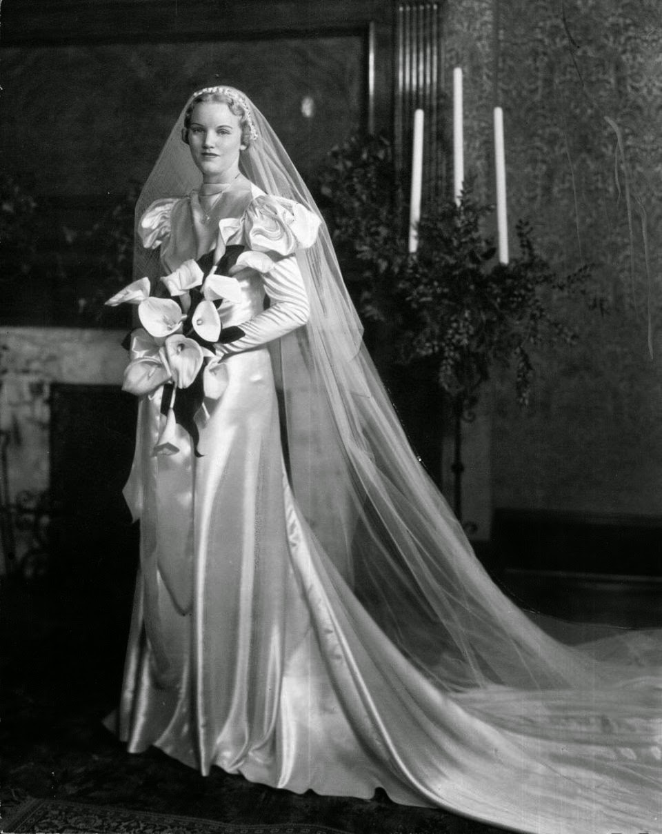 11 Beautiful Vintage Bridal Gowns in Cleveland From the 1930s Vintage Everyday