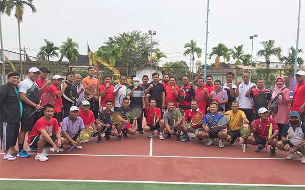 Pemkab Dharmasraya Gelar Turnamen Tenis Eksekutif
