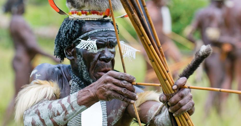 Tari Perang, Tarian Tradisional Khas Papua Barat - Kamera 
