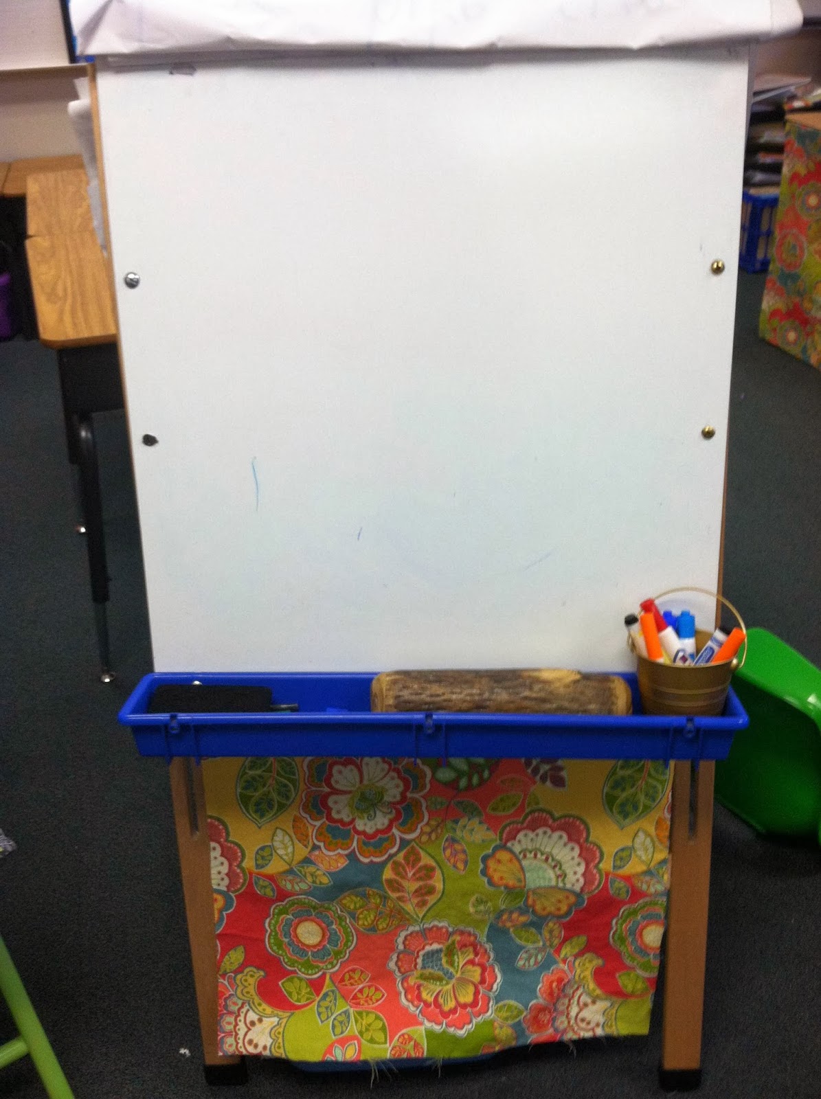 Howto Make Kidney Table Skirt