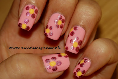 NailDeesignz: Summer Flower Nail Art