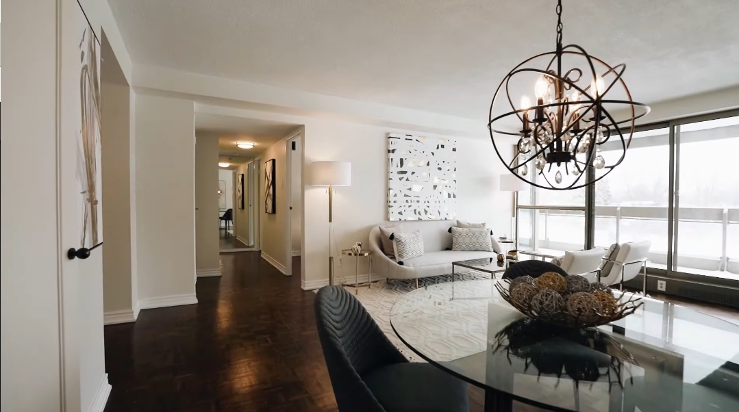 9 Interior Design Photos vs. 63 St Clair Ave W #301, Toronto Condo Tour