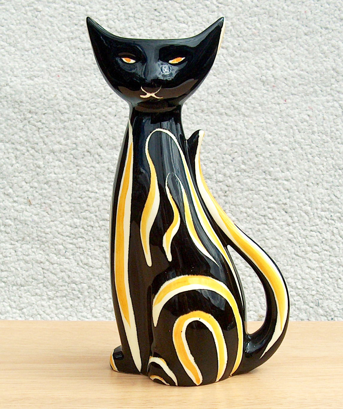 Potshots Schmider Tigris cat vase