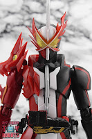 S.H. Figuarts Kamen Rider Saber Brave Dragon 04