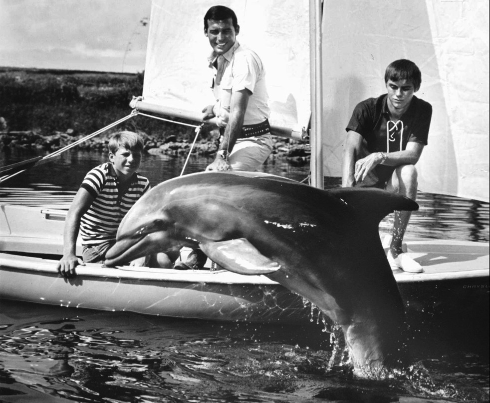 VINTAGE MEN: LUKE HALPIN