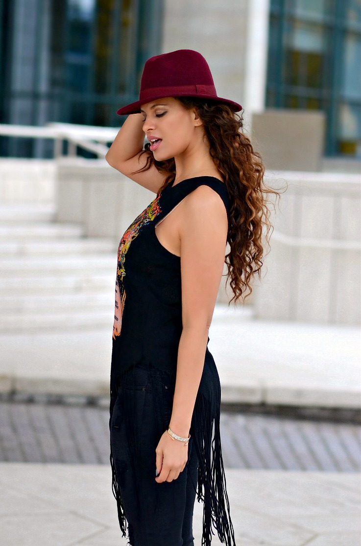 Tamara Chloé, TC Style Clues, Burgundy fedora hat, Myca Couture, Curly hair, Luxury for princess, Curly ombre hair