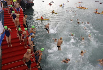 berenang ramai-ramai