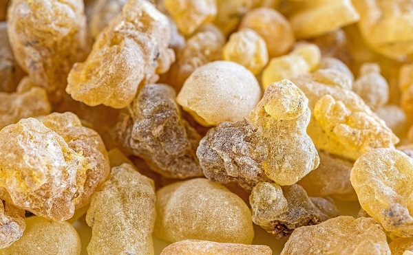 What are the benefits of mentioning Omani frankincense ?