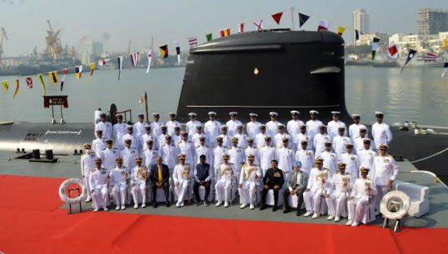 La-Armada-India-incorporo-al-Submarino-Tipo-Scorpene-INS-VELA