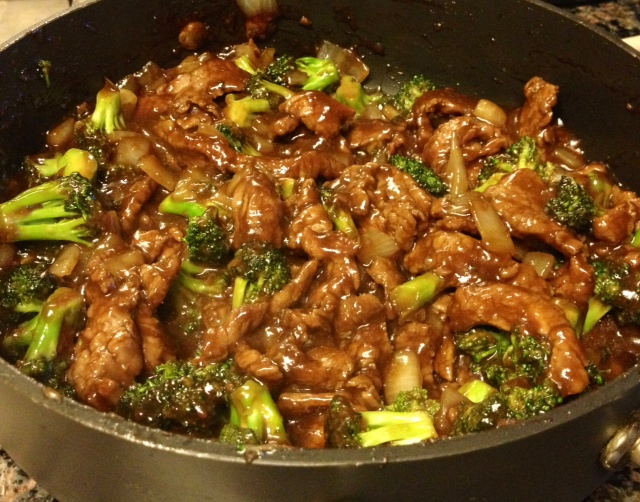 Tasty and (Mostly) Healthy Recipes: Beef & Broccoli Stir-Fry