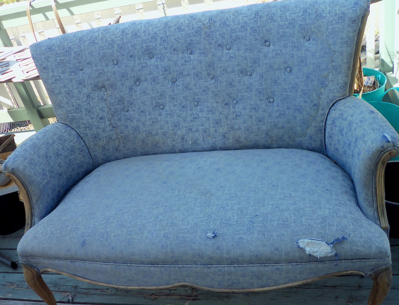 Make The Best of Things DIY Slipcover...Worth The Hassle? Absolutely!