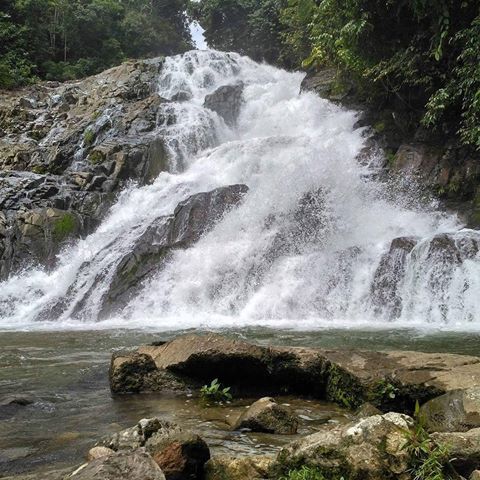 Wisata Air Terjun di Aceh yang mesti Dikunjungi - Husaini Blog