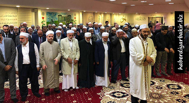 İstanbul’dan Diyarbakır’a kardeşlik köprüsü programı başladı İstanbul’dan Diyarbakır’a kardeşlik köprüsü programı başladı