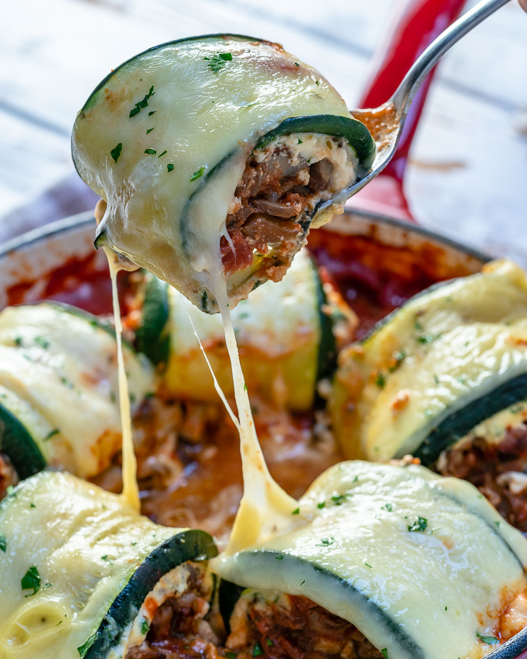 These Mushroom Zucchini Lasagna Rolls are AMAZING and Clean Eating Approved!