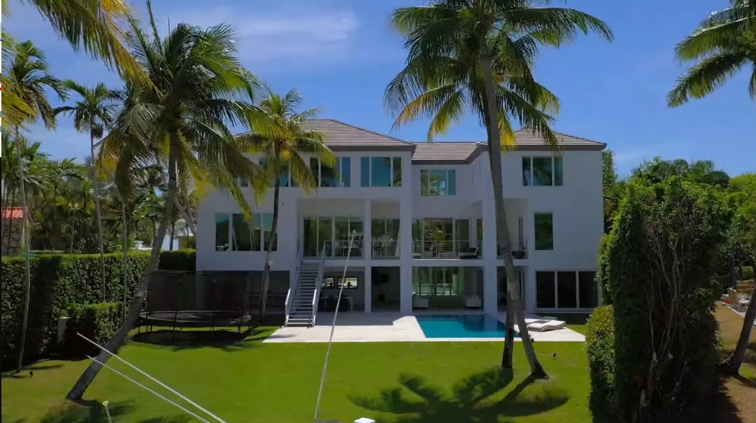 33 Interior Design Photos vs. 481 S Mashta Dr, Key Biscayne, FL Luxury Home Tour