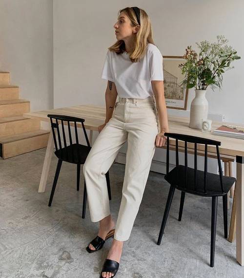 street outfit of inspire _ white t-shirt & pants - DIMANCHE