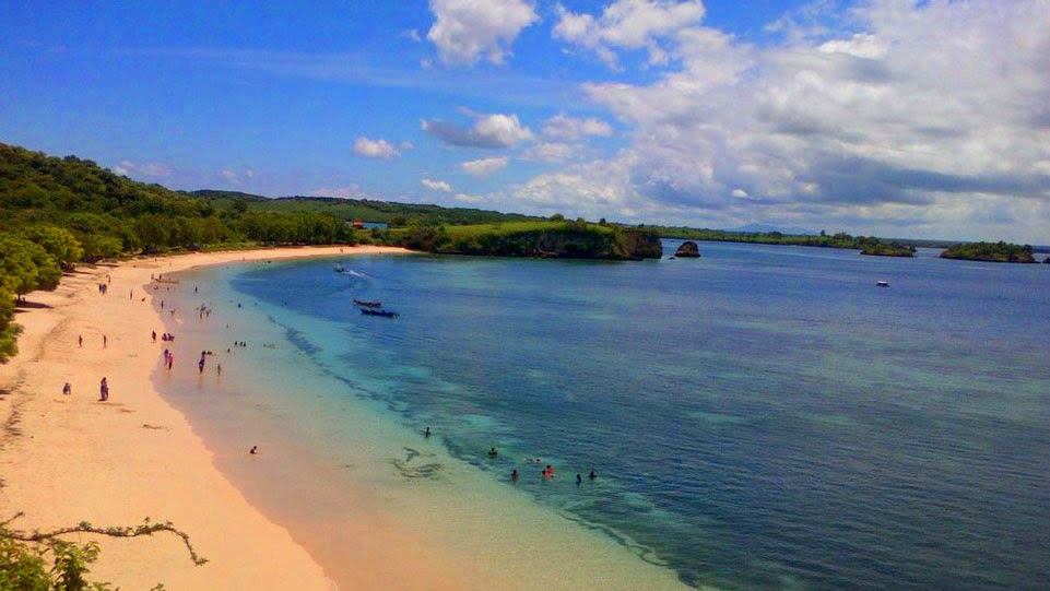 Wisata Pantai Pink Lombok