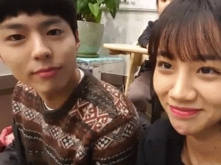 오늘자 V앱 응답하라1988 덕선(혜리)+택(박보검) | 인스티즈