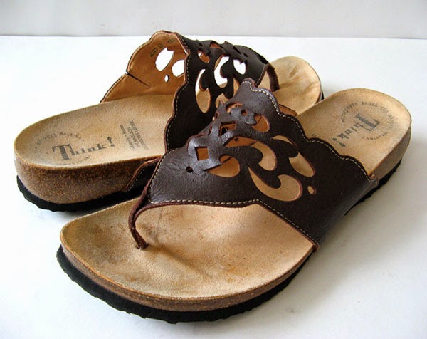 THINK! THINK BROWN LEATHER SANDALS WOMENS SIZE 8 SIZE 39