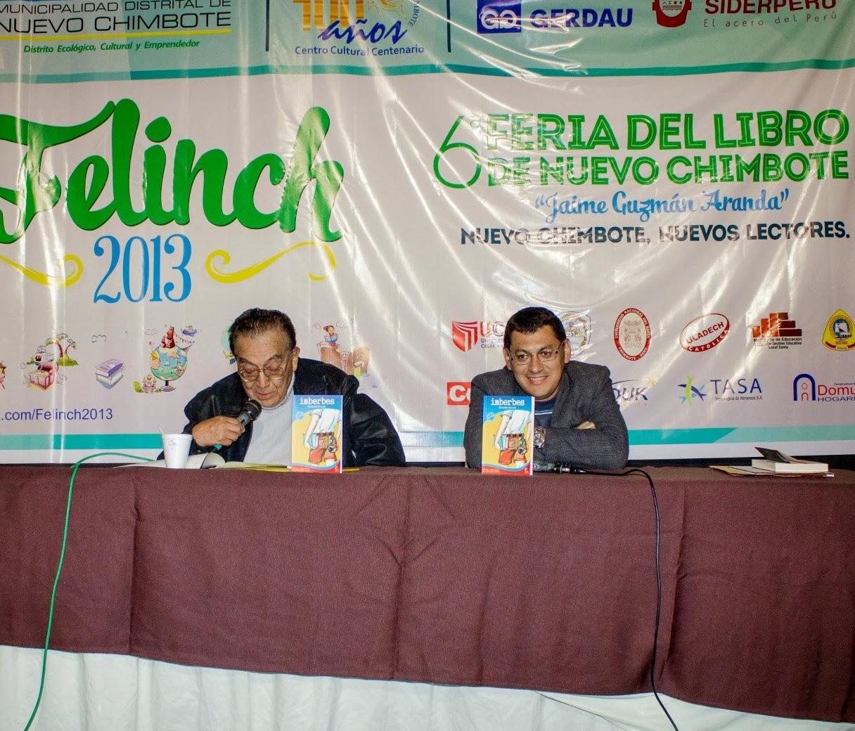 PRESENTACIÓN DE IMBERBES. FERIA DEL LIBRO DE NUEVO CHIMBOTE