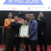 Phintraco Sekuritas dan UNNES Raih Penghargaan di Main Hall IDX
