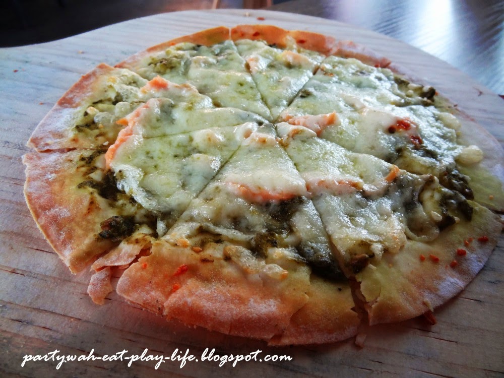 eat • play • life Pregio Metrotown, KK eat • play • life Pregio Metrotown, KK