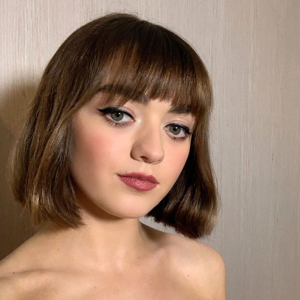 maisie williams social media 01 27 2020 0 0 january 27 2020