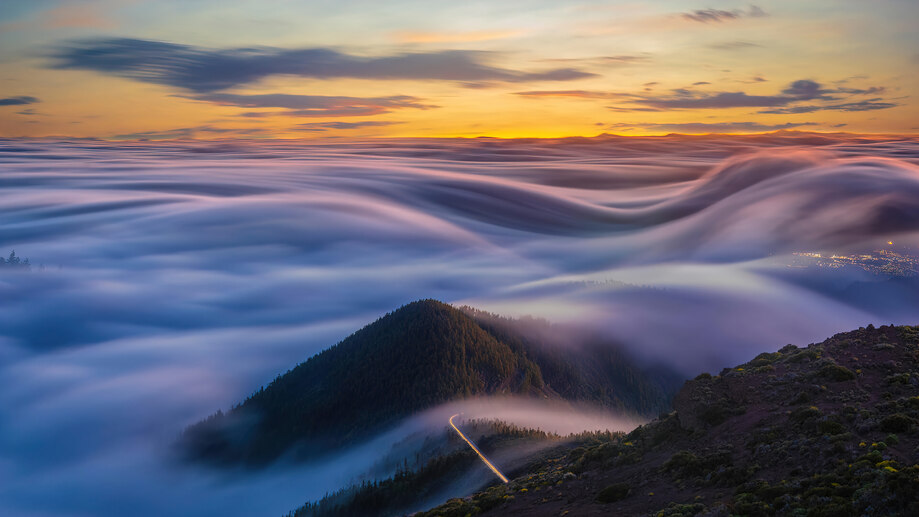 Mountain Fog Sunrise Scenery 4K #4420b Wallpaper PC Desktop