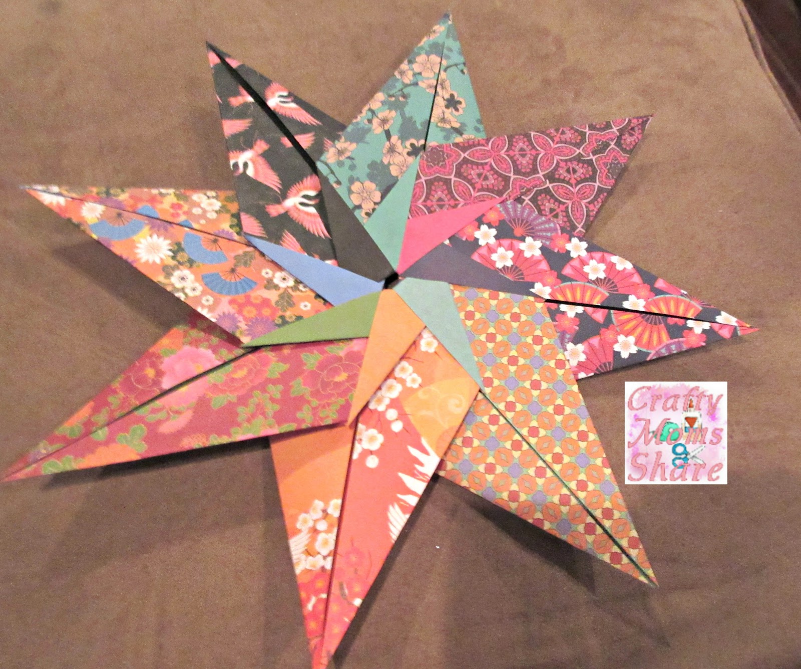 Crafty Moms Share: Origami Fun -- a Crafty Weekends Review & Link