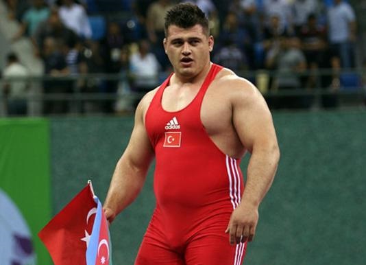 Риза Каялп борец