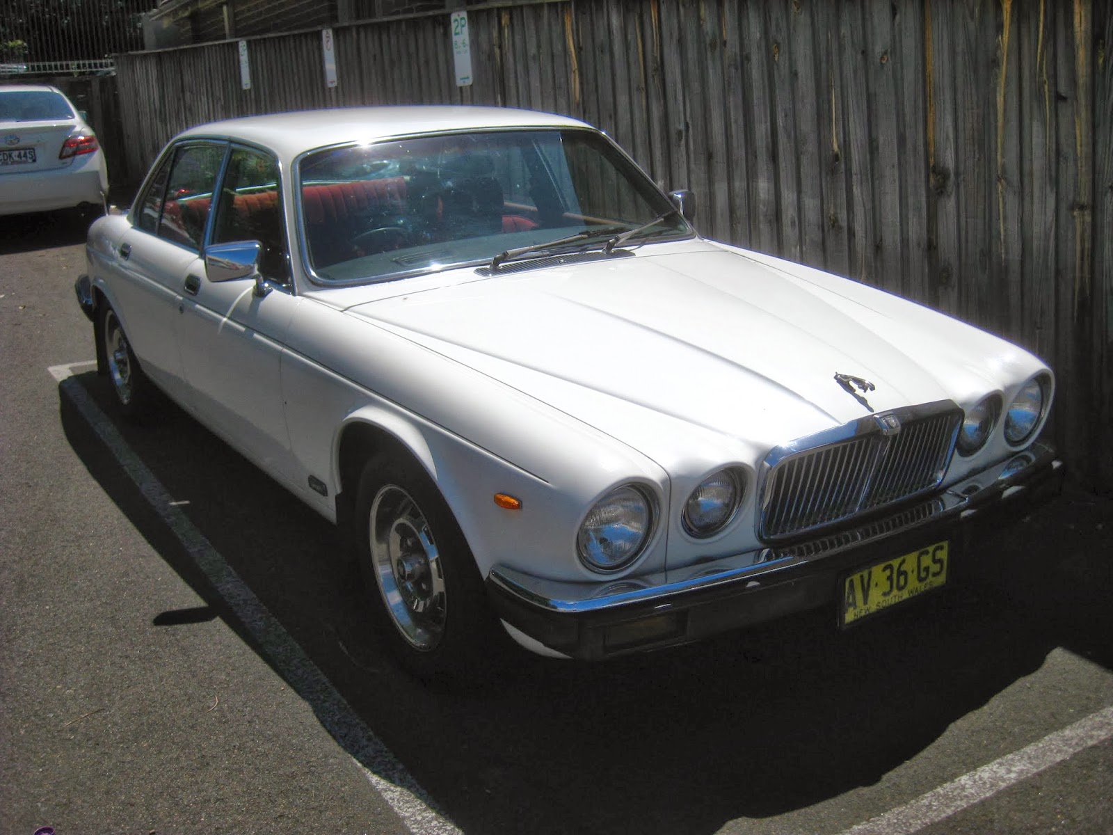 Jaguar xj6 1980