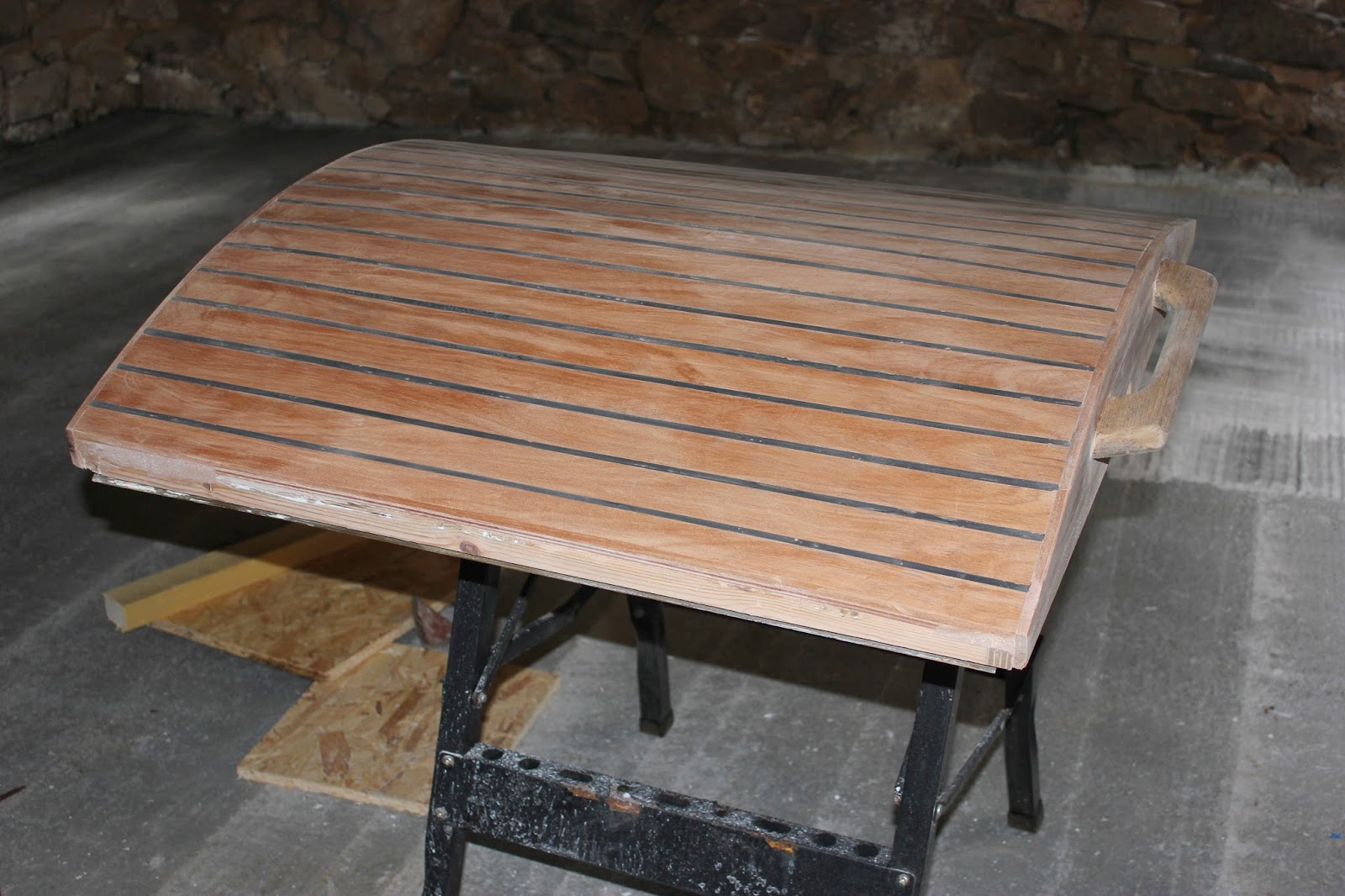 Simple Sailing Low Cost Cruising Wooden Boat Hatches, Oil or Varnish?