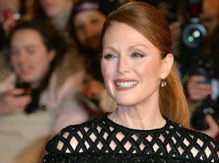 Just because “Spring Break” in the title, it doesn’t mean that she is targeting old girls! We’re all about being frugal to fashion conscious, but Julianne Moore has taken it to another level on the red carpet for Hunger Games premiere at London on Monday, November 10, 2014.
