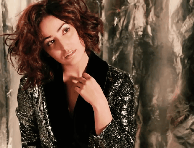 [Image: video2gif_20190609_232934.gif]