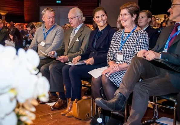 Crown Princess Victoria wore a navy blue suit by Tiger of Sweden. Tiger of Sweden Molena blazer. at a major winter resort in Sweden