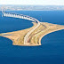 Cet incroyable pont “plonge” dans l'eau entre le Danemark et la Suède!