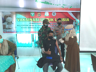 Puskesmas Darul Ihsan Laksanakan Vaksinasi Massal - RILIS.NET Puskesmas Darul Ihsan Laksanakan Vaksinasi Massal Juni 7, 2021