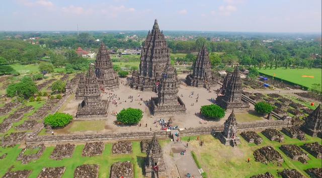 Relief di Candi Prambanan | nyontekdonk