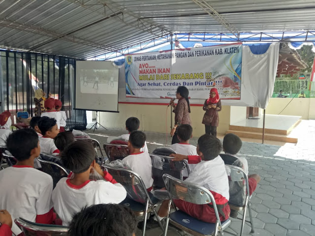 Babinsa Karangnongko Ikut Sukseskan Gemarikan Bersama Siswa SD