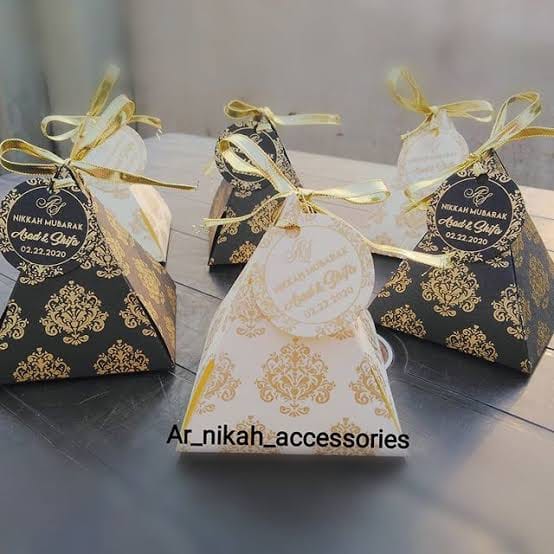 Bid boxes , favour boxes , Nikkah boxes , favour boxes Pakistan bidd