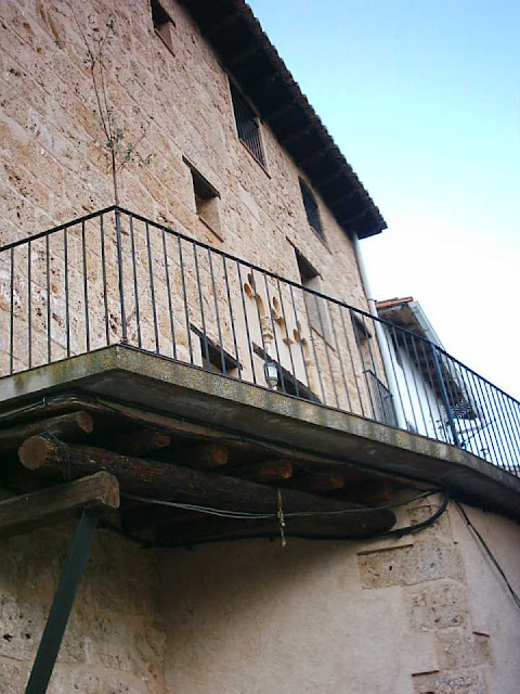 Beceite, Beseit, casco urbano, fachadas, detalles, casa Bárbara