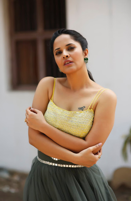 Telugu Actress Anasuya Bharadwaj Latest Hot Stills Navel Queens