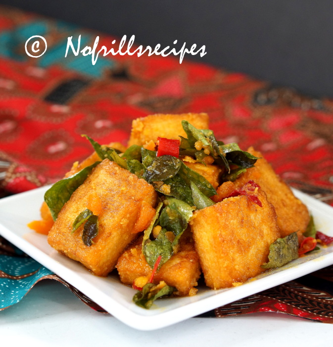 Salted Egg Yolk Seafood Tofu 咸蛋黄海鲜豆腐