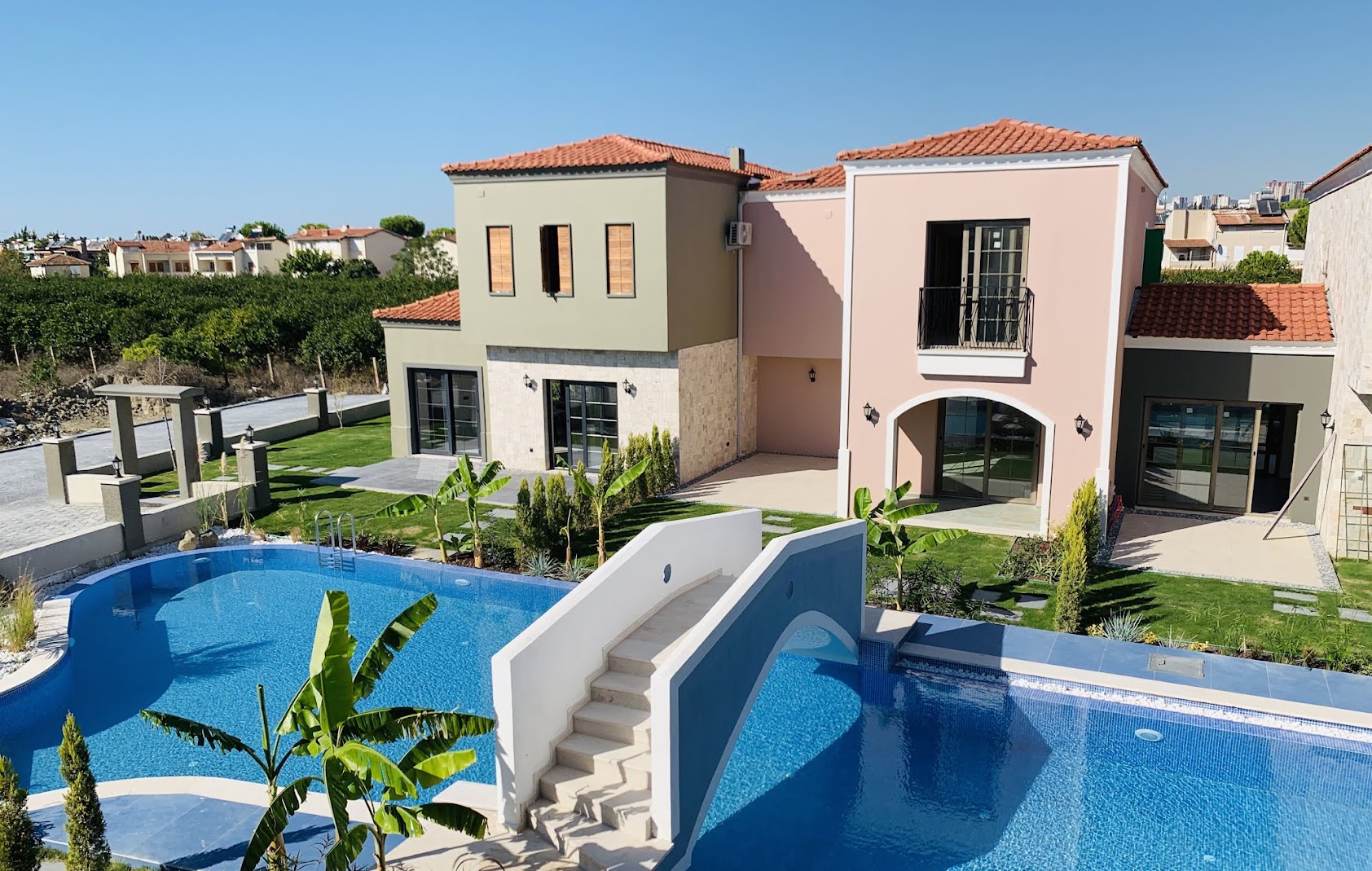 Kuşadası�nda Acil satılık Yazlık