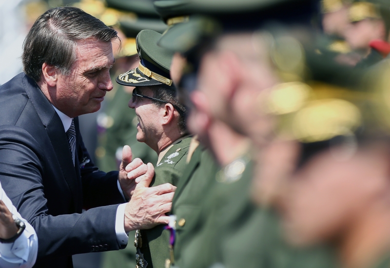 Aventura genocida: o fim da ditadura e o golpe natimorto de Bolsonaro. Por Válber Pires