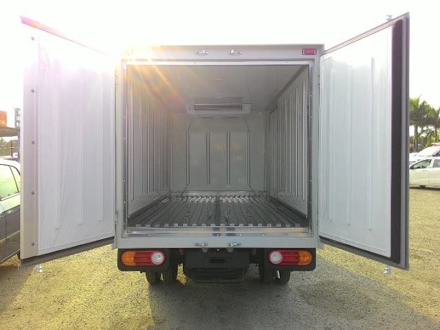 Kiểm tra chất lượng thùng đông lạnh Kiểm tra chất lượng thùng đông lạnh