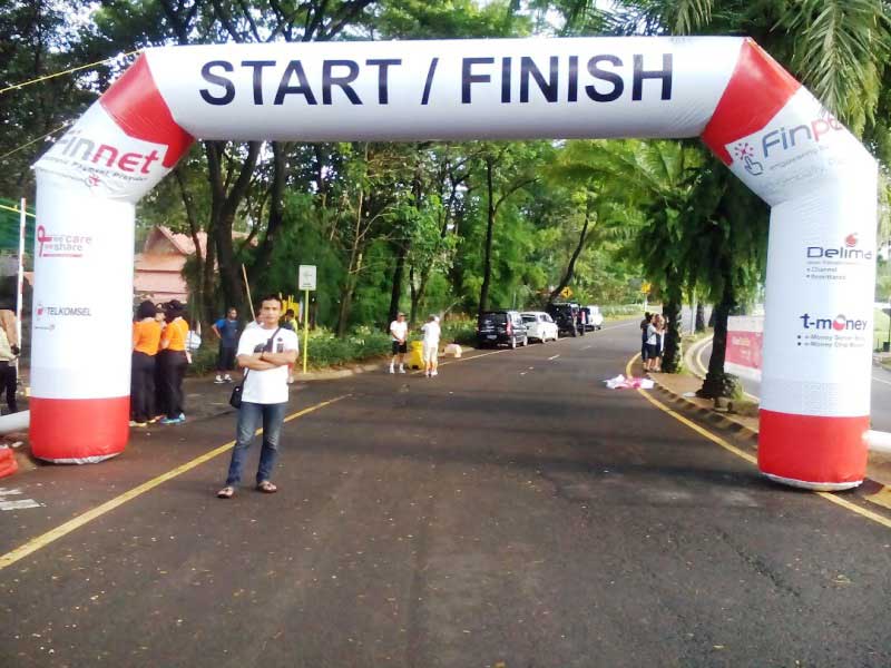 Balon Gate Start Finish: Balon Gate Start Finish